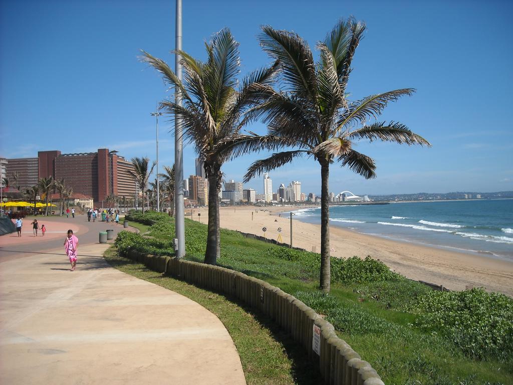 Gooderson Leisure Silver Sands 1 Self Catering And Timeshare Lifestyle Resort Durban Exterior foto